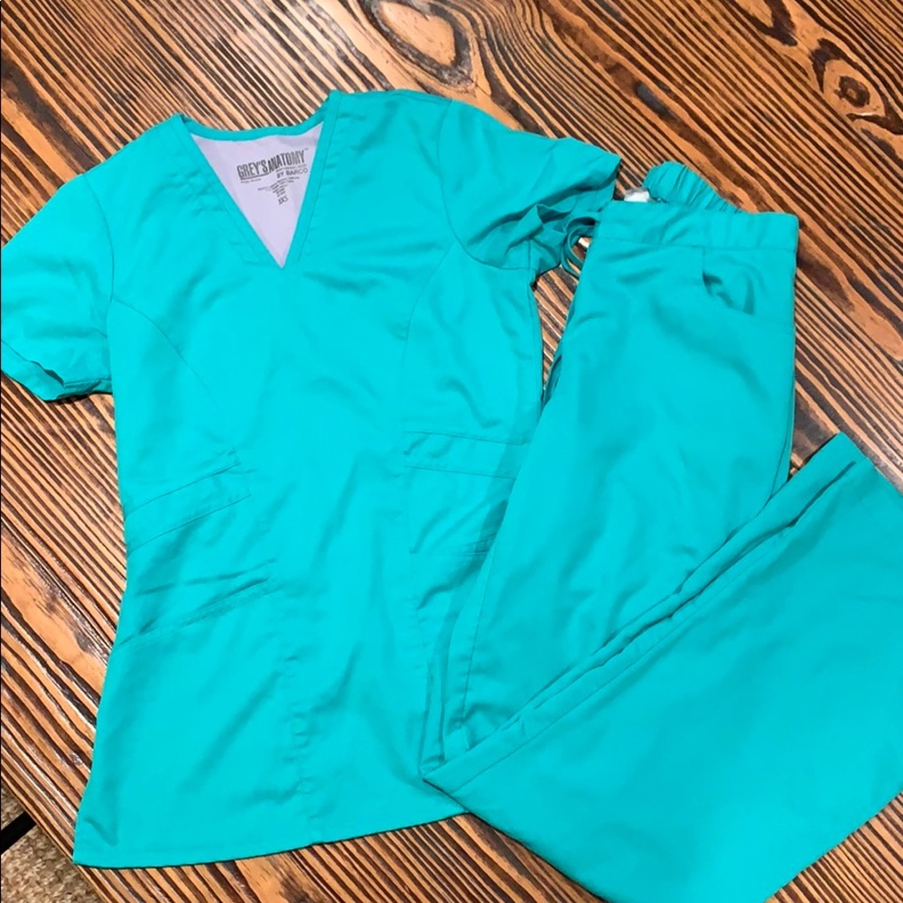 Grey’s Anatomy scrubs